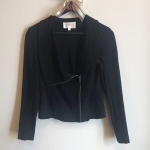 Two by Vince Camuto sweater blazer.